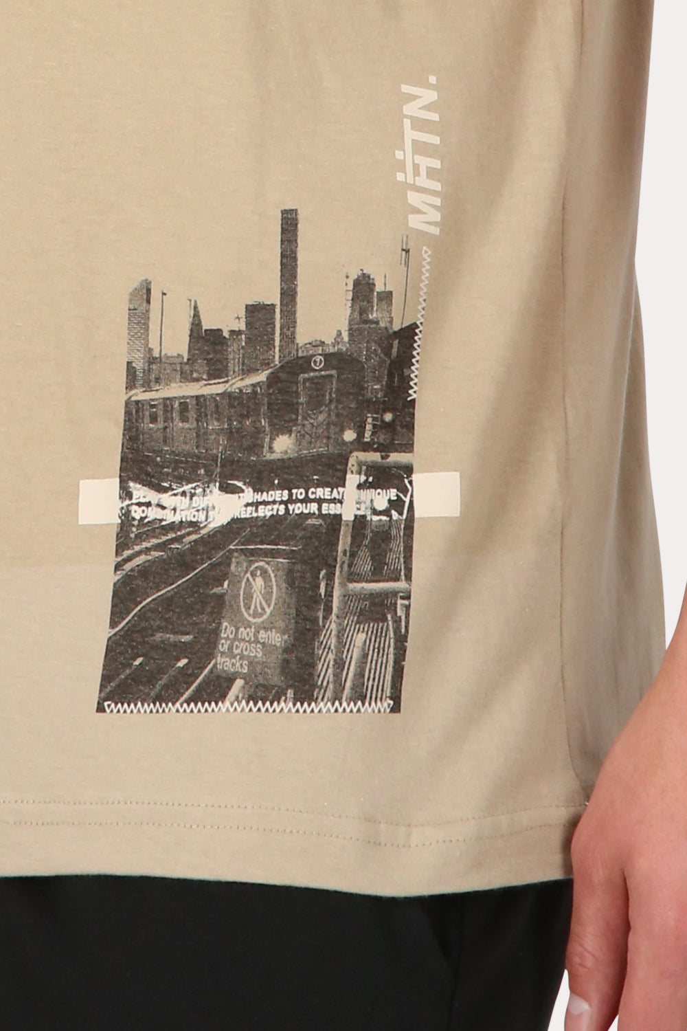 Polera Mc Básica Camel Beige Overcore
