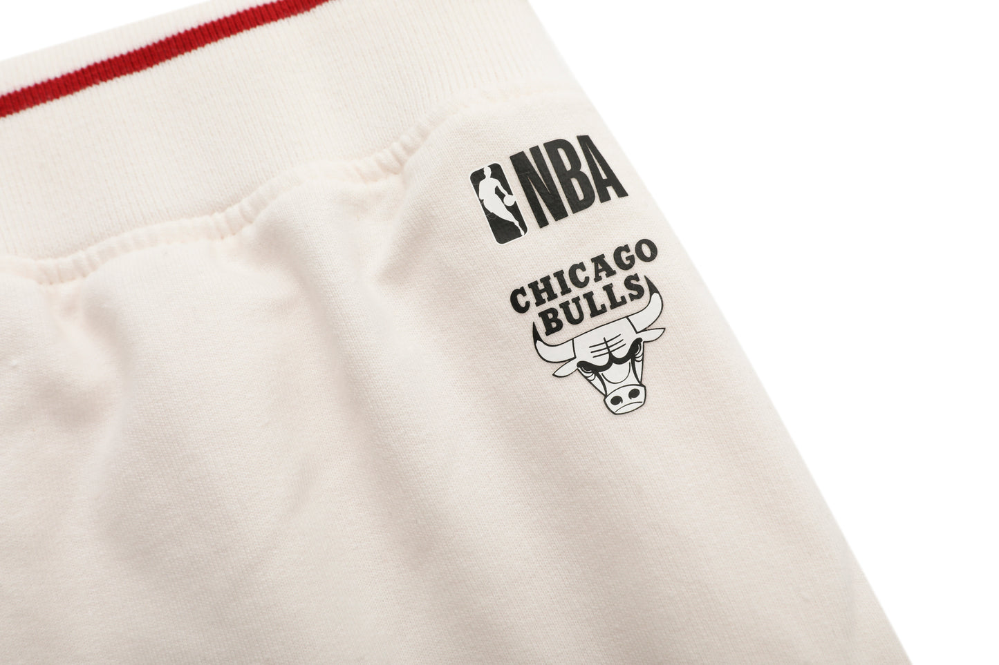 Pantalon Jogger NBA Chicago Bulls Metallic Flow Blanco