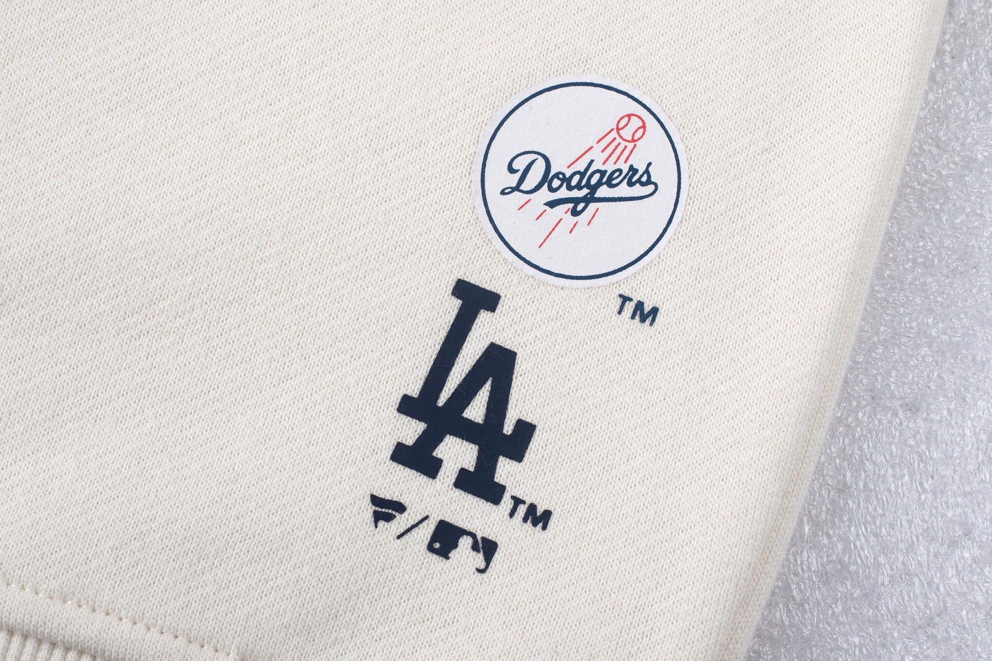 Poleron Crew MLB Dodgers Front Wordmark Print Loose Fit Beige
