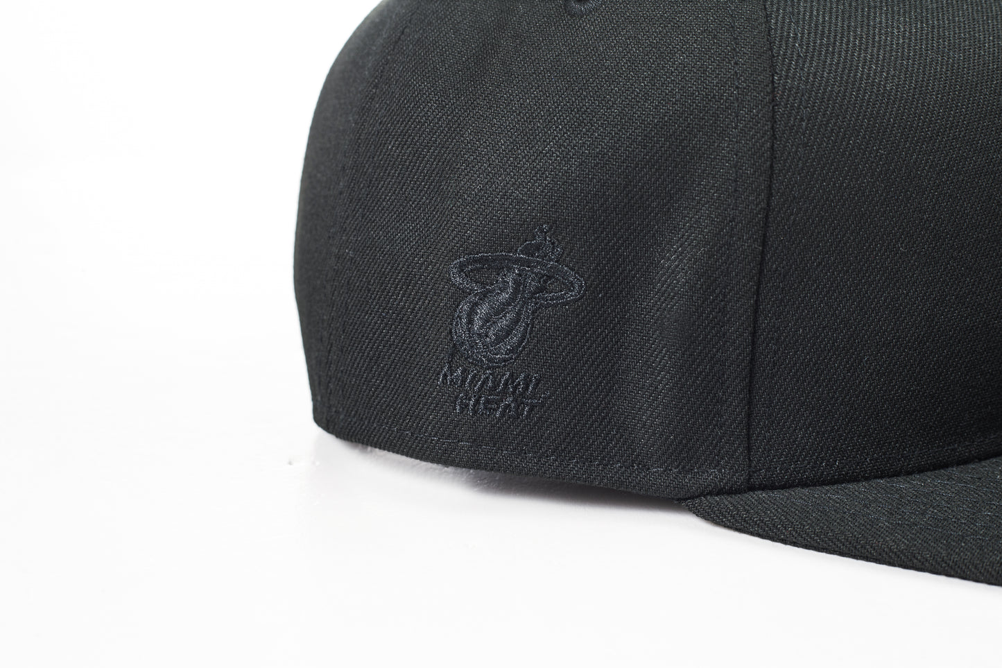 Jockey NBA Miami Heat Logo Negro