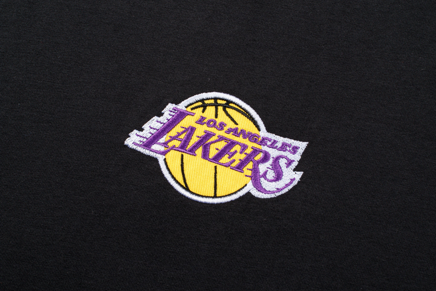 Polera NBA Lakers Essentials Negro