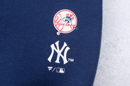 Poleron Crew MLB Yankees Front Wordmark Print Loose Fit Azul