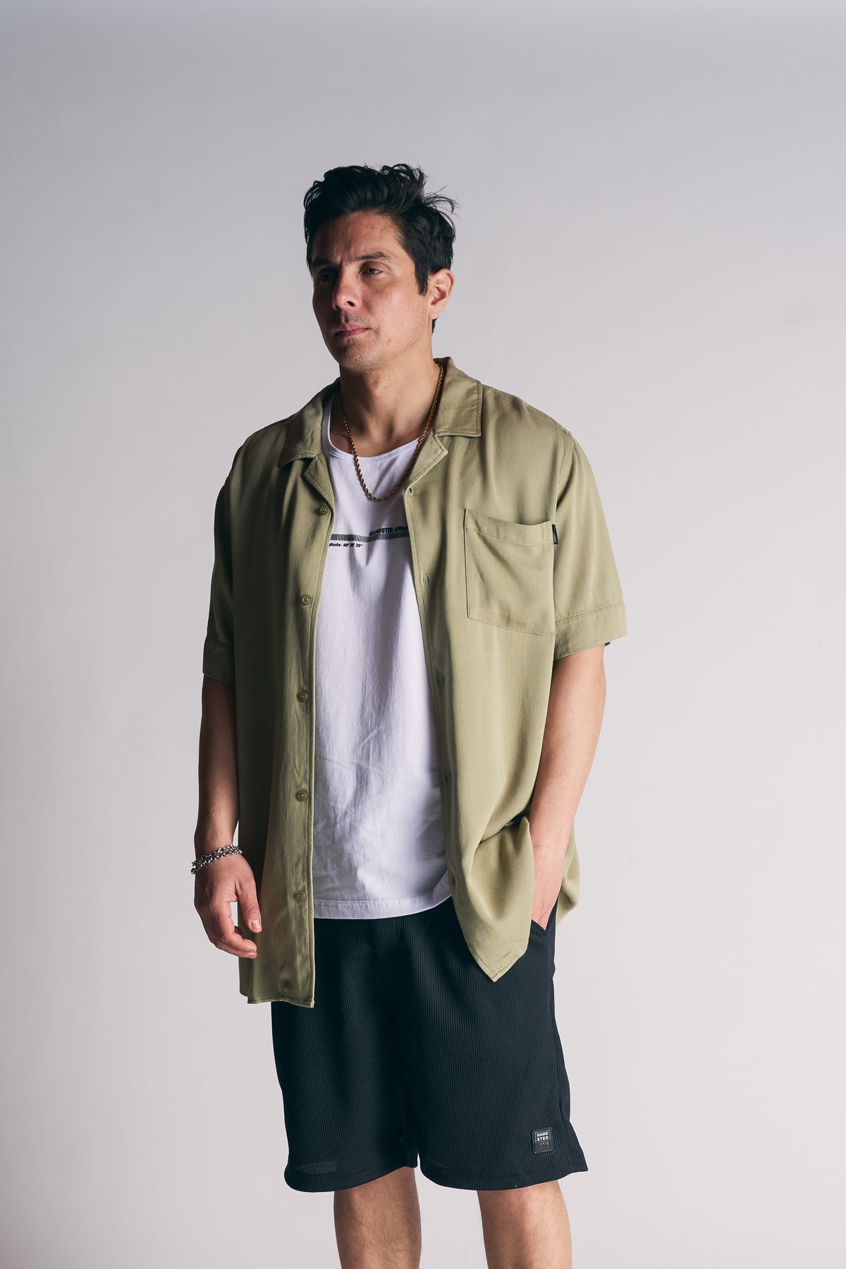 Short Bermuda Jogger Liso Loose Negro Gangster