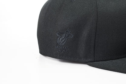 Jockey NBA Miami Heat Logo Negro
